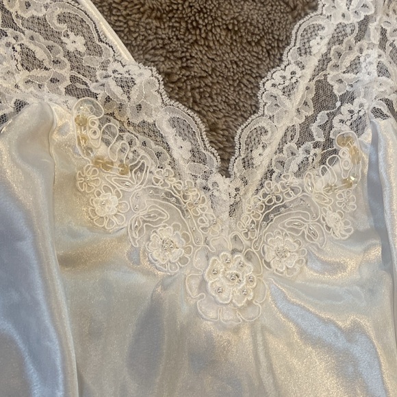 Lace Lingerie - Picture 2 of 4